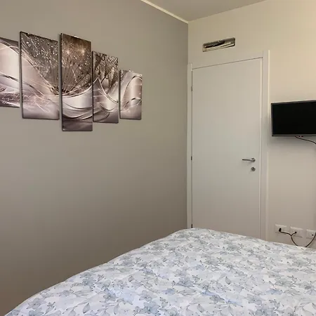 Apartment Deny & Carol's House - App. 33