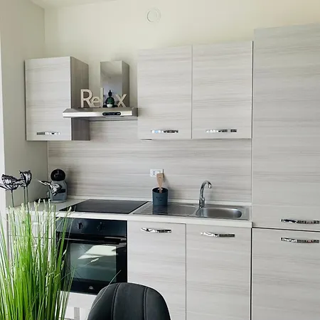 Deny & Carol's House - App. 33 Somma Lombardo