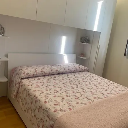 Apartment Deny & Carol's House - App. 33