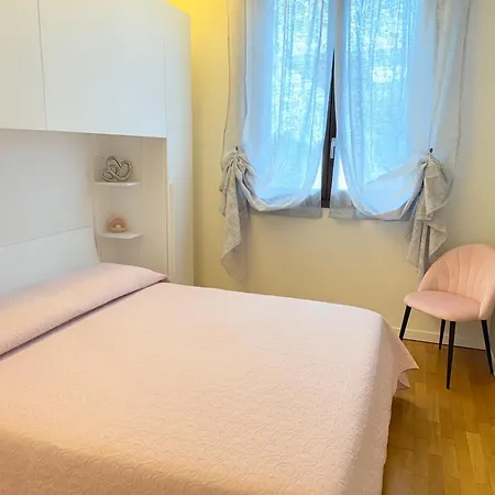 Apartment Deny & Carol's House - App. 33 *